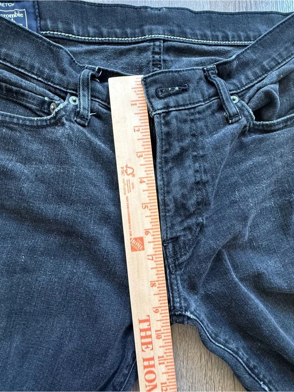 Men’s Abercrombie & Fitch Black Distressed Skinny Jeans 32x32